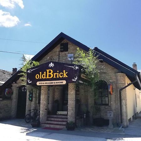 Готель Oldbrick Pub Сомбор Екстер'єр фото