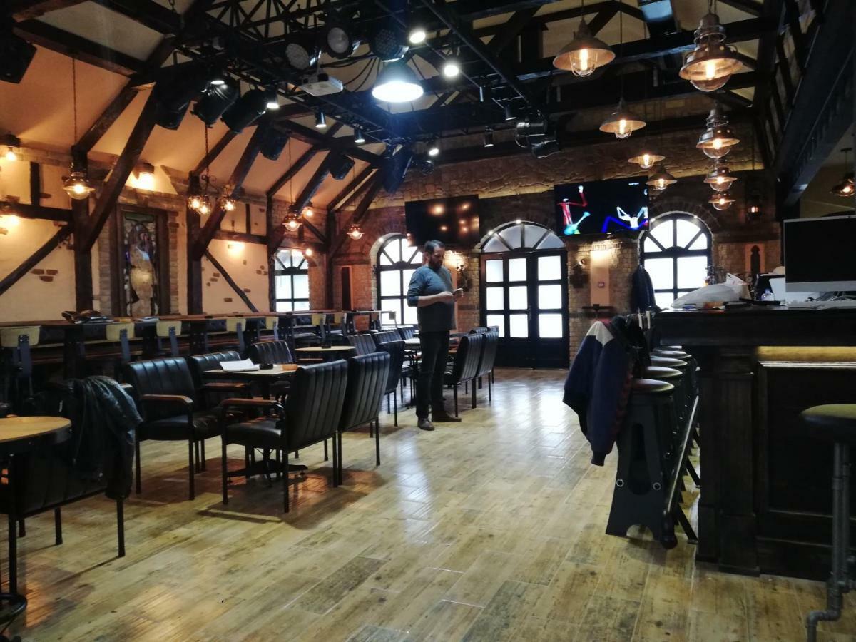 Готель Oldbrick Pub Сомбор Екстер'єр фото
