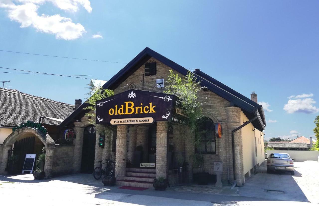 Готель Oldbrick Pub Сомбор Екстер'єр фото